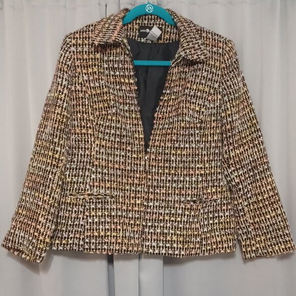 Jacket - Picture 1 of 3